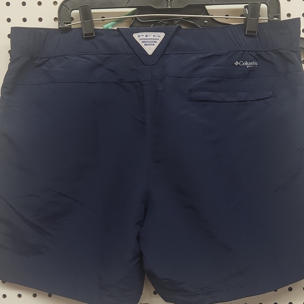 Columbia PFG Womens Shorts Size 12 Navy EUC 6 Inch Inseam - Picture 3 of 6